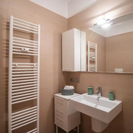 Verona Central Apartment アパート